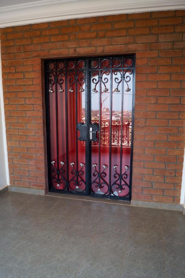 Residence Vicyma 2 P Tout Confort Bafoussam Centre Екстериор снимка